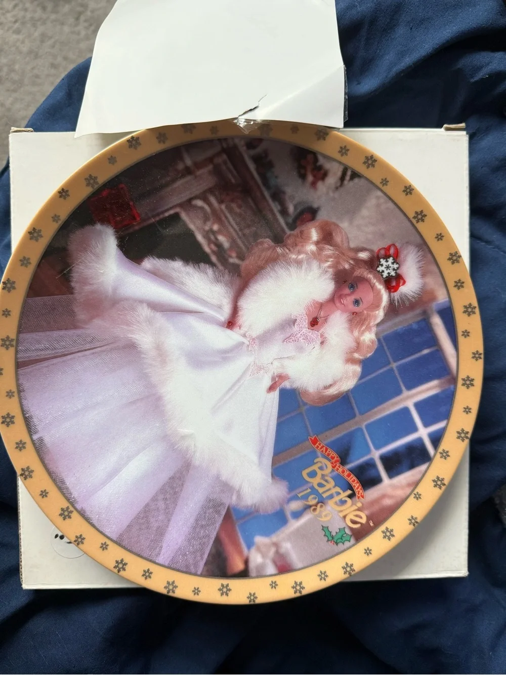 Barbie Holiday Wall Plate in White Collectable